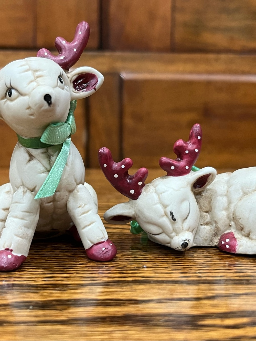 Vintage Miniature Ceramic Reindeer Deer Figurine Set of 2 Kitschy Whimsical - Picture 2 of 7